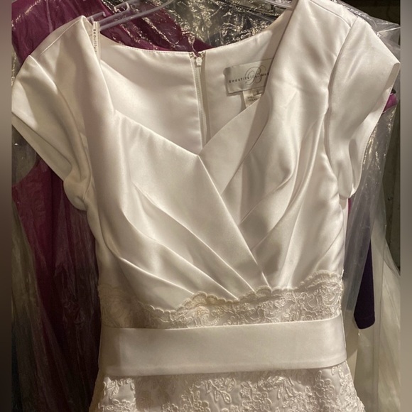 Beautifully Modest white satin and lace drop waist a-line wedding gown w/bolero - Picture 3 of 10